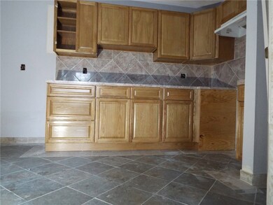 225 Pavilion Ave, Providence, RI 02905 - photo 6