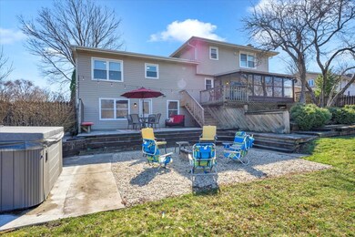 1312 Surrey Ct, Algonquin, IL 60102 - photo 3