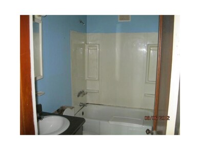 17 Lachance St, West Warwick, RI 02893 - photo 3