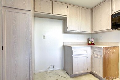 9244 Ramona St unit 14, Bellflower, CA 90706 - photo 3