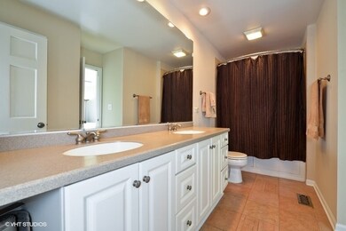 28W621 Douglas Rd, Naperville, IL 60564 - photo 7