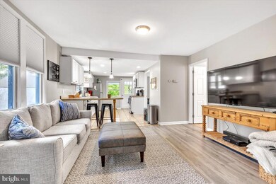 1019 Riverside Dr, Pottstown, PA 19465 - photo 7