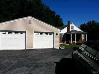 6175 Ridge Rd, Zionsville, PA 18092 - photo 5