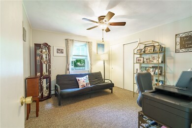 76 Vanderbilt Rd, Warwick, RI 02886 - photo 7