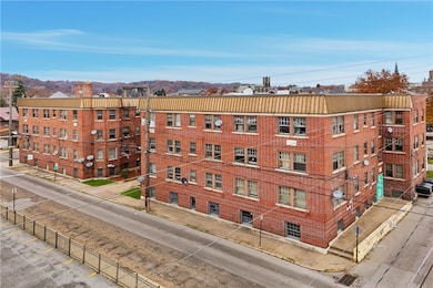 325 W Jefferson St, Butler, PA 16001 - photo 4