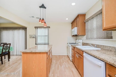 35 Ivy Ridge Close unit 631, Freehold, NJ 07728 - photo 7