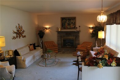 69 W Blue Ridge Rd, Cranston, RI 02920 - photo 7