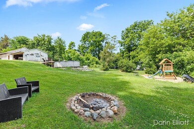 426 Allen St, Ionia, MI 48846 - photo 5