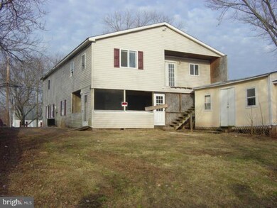127 Polk Dr, Manassas Park, VA 20111 - photo 2