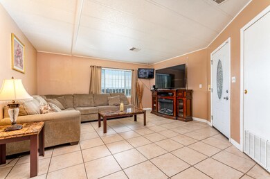 1301 E Avenue I_-5
