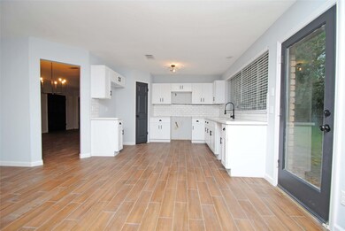 8023 Sunny Ridge Dr, Houston, TX 77095 - photo 5