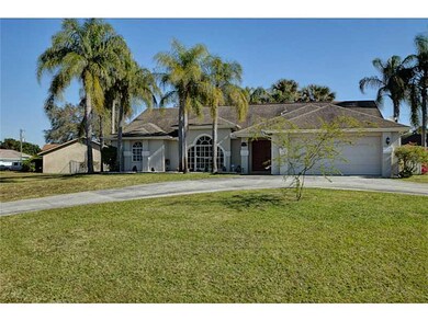 122 Curtis Cir, Sebastian, FL 32958 - photo 2