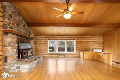 04-Living Room_SOPH8986