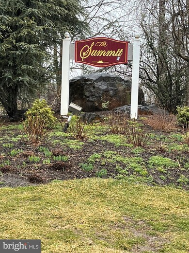 7224 Hilltop Dr unit 106, Brookhaven, PA 19015 - photo 2