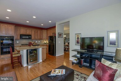 6927 Inlet Cove Dr, Fort Belvoir, VA 22060 - photo 7