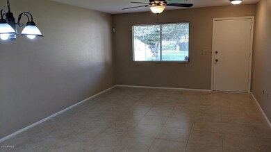 13670 N Newcastle Dr unit 107, Sun City, AZ 85351 - photo 7
