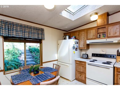 94880 Marcola Rd, Marcola, OR 97454 - photo 6