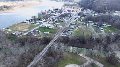 102 3rd St, Vanceburg, KY 41179 - photo 2