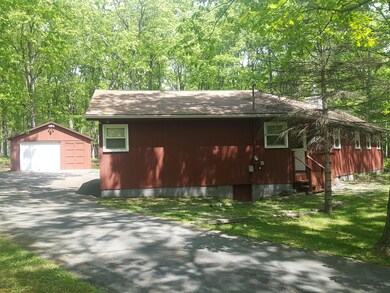 125 Lakeview Cir, Hawley, PA 18428 - photo 3