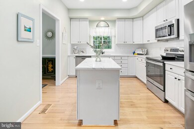 20354 Briarcliff Terrace, Sterling, VA 20165 - photo 7