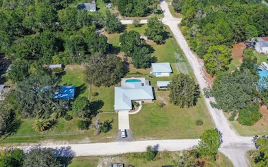 589 SE 71st St, Starke, FL 32091 - photo 3