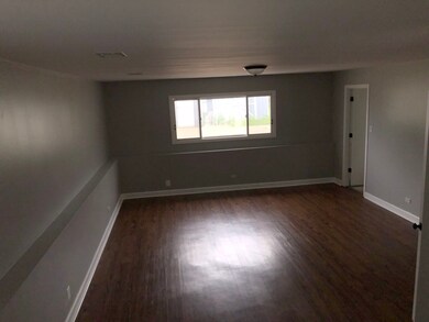 18017 Idlewild Dr, Country Club Hills, IL 60478 - photo 5