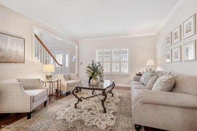 04_421SpringStreet_1_LivingRoom_LowRes