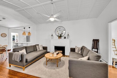 1636 NE 4th Ct, Fort Lauderdale, FL 33301 - photo 2