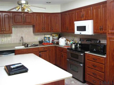 48 Joelson Ct, Albany, NY 12209 - photo 3