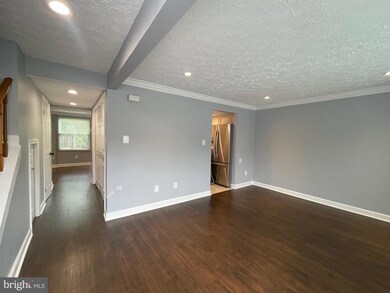 22380 Stablehouse Dr, Sterling, VA 20164 - photo 2
