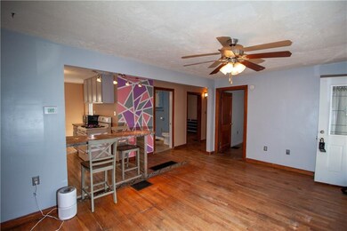 2621 13th St, Columbus, IN 47201 - photo 3