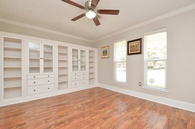 14031 Woodthorpe Ln, Houston, TX 77079 - photo 5