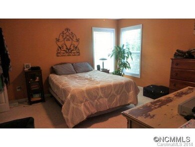 MASTER SUITE/ DOUBLE CLOSETS