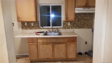 1011 8th St, Statesville, NC 28677 - photo 2