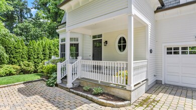 233 Milbank Ave Greenwich CT-print-030-0