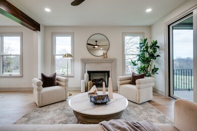 924 Hafner Rd, Charlotte, TN 37036 - photo 5