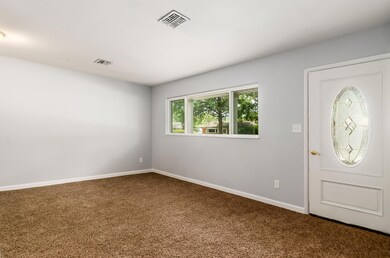 S - 3930 E Fulton St - 015