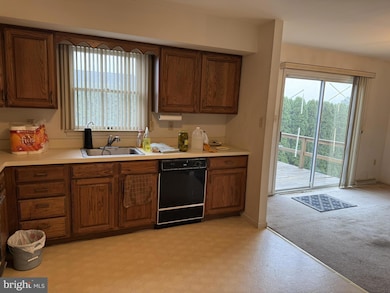 1750 Gravel Hill Rd, Reading, PA 19608 - photo 4