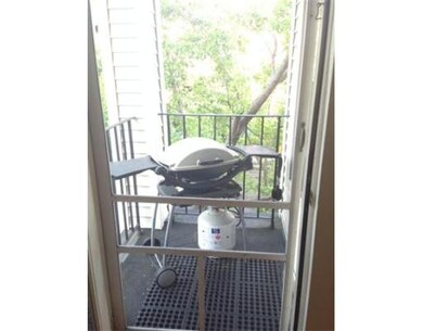 33 Chestnut St unit 201, Boston, MA 02108 - photo 4