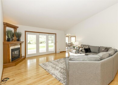 2922 Cobblestone Ct, Cedar Falls, IA 50613 - photo 6