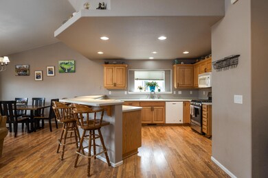 2011 NW Maple Pl 7 of 22