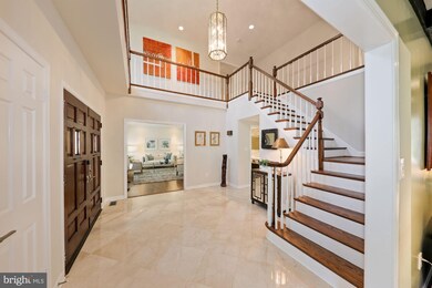 8613 Honeybee Ln, Bethesda, MD 20817 - photo 4