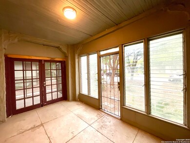 1743 W Summit Ave unit 1, San Antonio, TX 78201 - photo 5