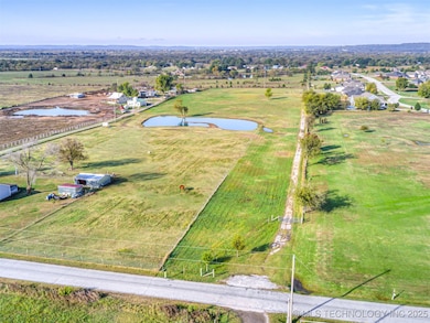 15356 N Lewis Ave, Skiatook, OK 74070 - photo 3