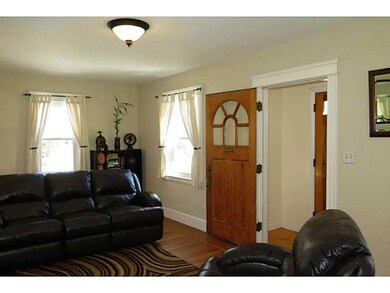 30 Enfield Ave, Providence, RI 02908 - photo 5