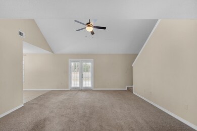 1123 Northview Dr_20211227_025