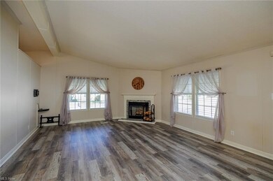 13 Schuberts Aly, Olmsted Township, OH 44138 - photo 3