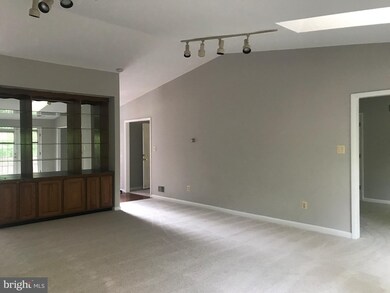 5504 Southport Ln, Fairfax, VA 22032 - photo 5