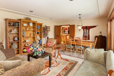 331 E Tuckey-38