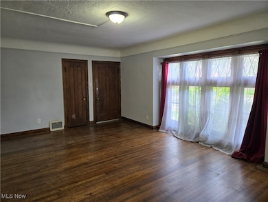 3557 Lynnfield Rd, Shaker Heights, OH 44122 - photo 4